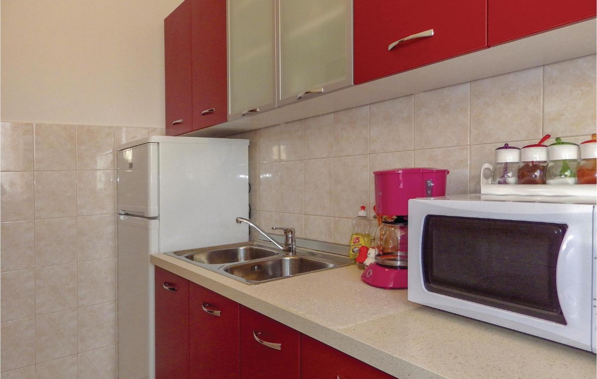 Amazing Apartment In Porec With Kitchen Εξωτερικό φωτογραφία